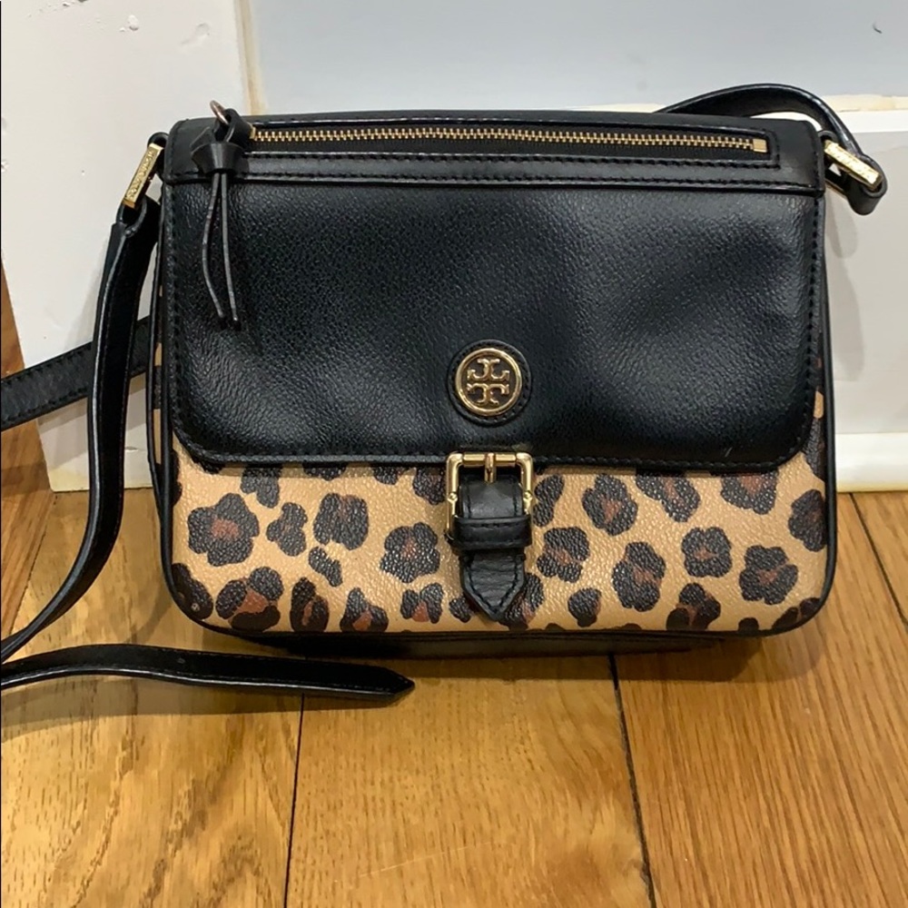 TORY BURCH CROSS BODY
